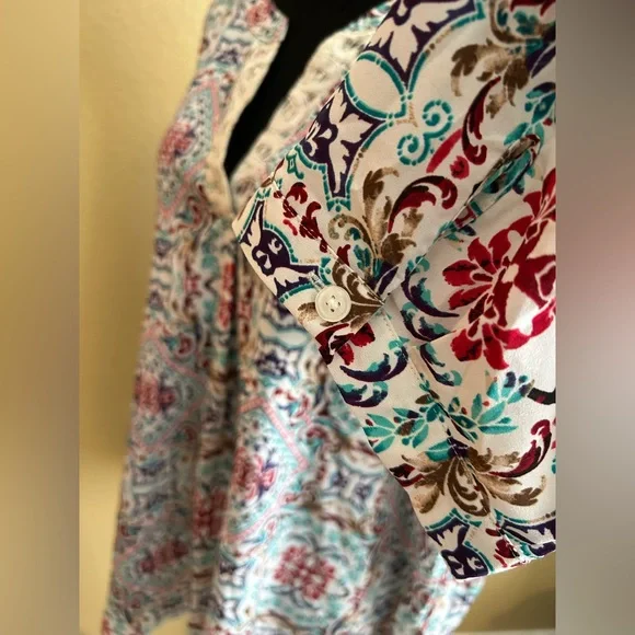 Van Heusen Printed V-Neck Tunic in Teal, Red & Cream - Picture 2 of 6